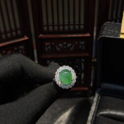 Nhẫn ngọc phỉ thúy xanh lục