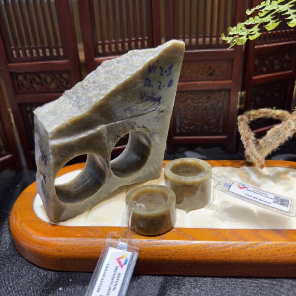 Nhẫn càn long ngọc bích Hoà Điền