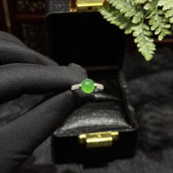 Nhẫn ngọc phỉ thúy xanh lục
