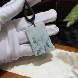 Mặt dây vô sự bài ngọc cẩm thạch Miến Điện