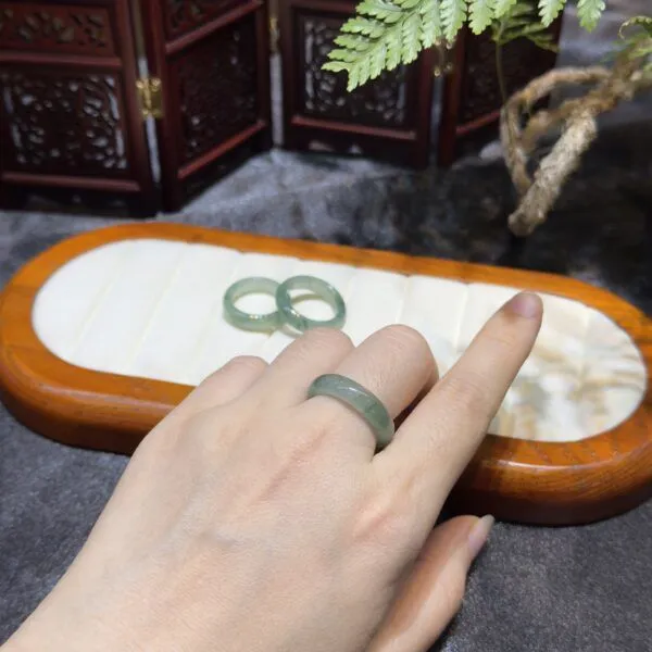 Nhẫn ngọc phỉ thuý lam ngọc Myanmar