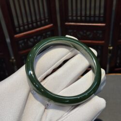 Vòng bản liền ngọc bích Canada xanh đậm