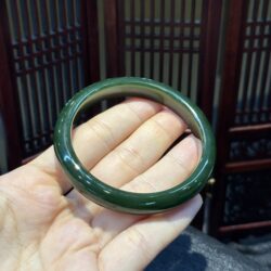 Vòng bản liền ngọc bích Canada xanh đậm