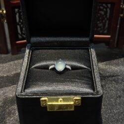 Nhẫn ngọc phỉ thuý Guatemala