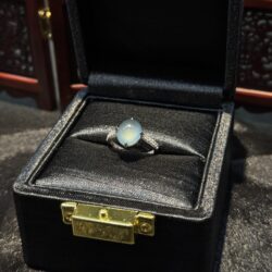 Nhẫn ngọc phỉ thuý Guatemala