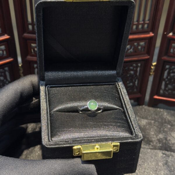 Nhẫn ngọc phỉ thuý Myanmar