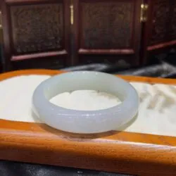 Vòng bản liền ngọc phỉ thúy Miến Điện