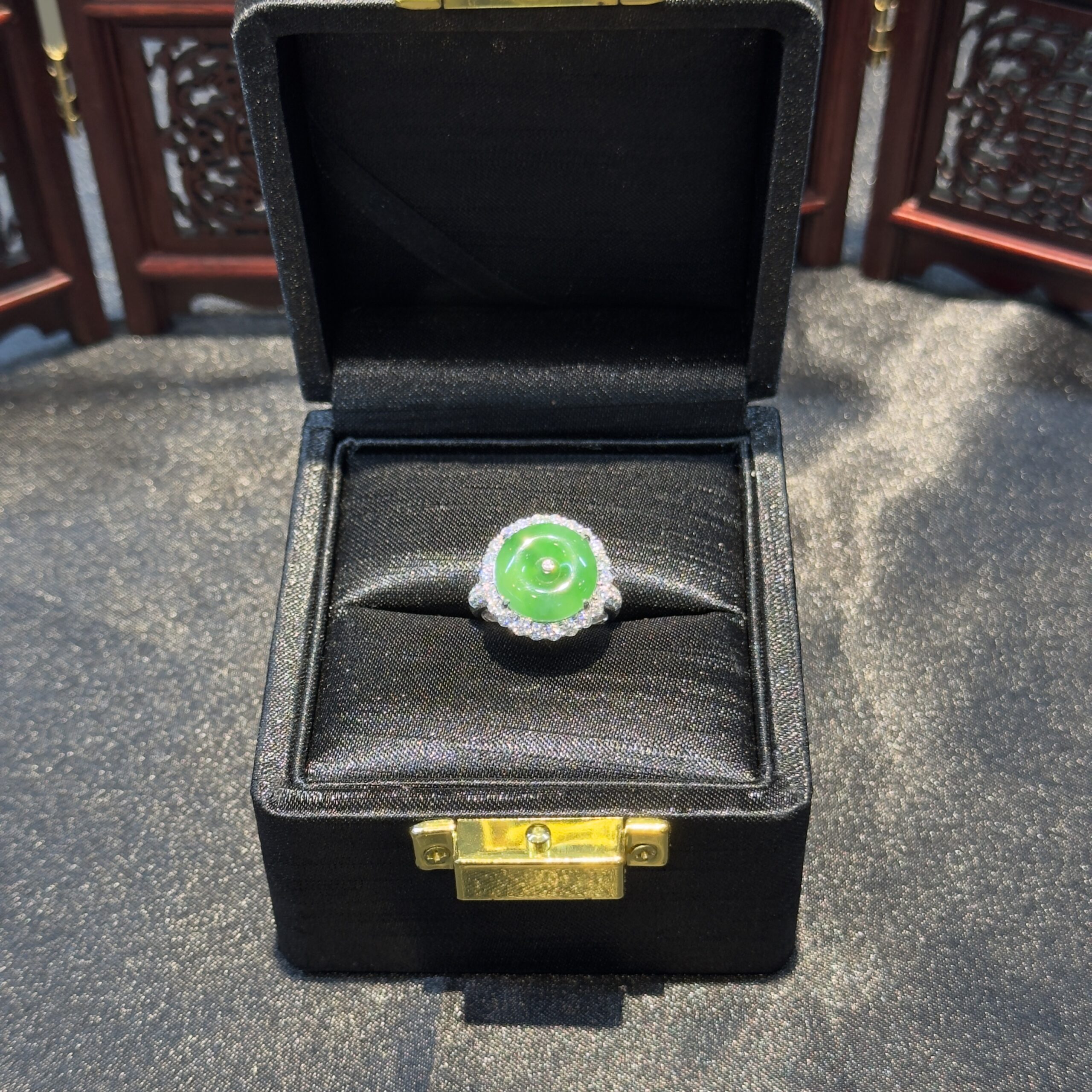 Nhẫn ngọc phỉ thuý băng dương lục Nhẫn ngọc phỉ thuý băng dương lục - Ảnh 5