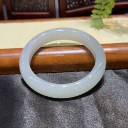 Vòng bản liền ngọc phỉ thúy Myanmar Vòng bản liền ngọc phỉ thúy Myanmar