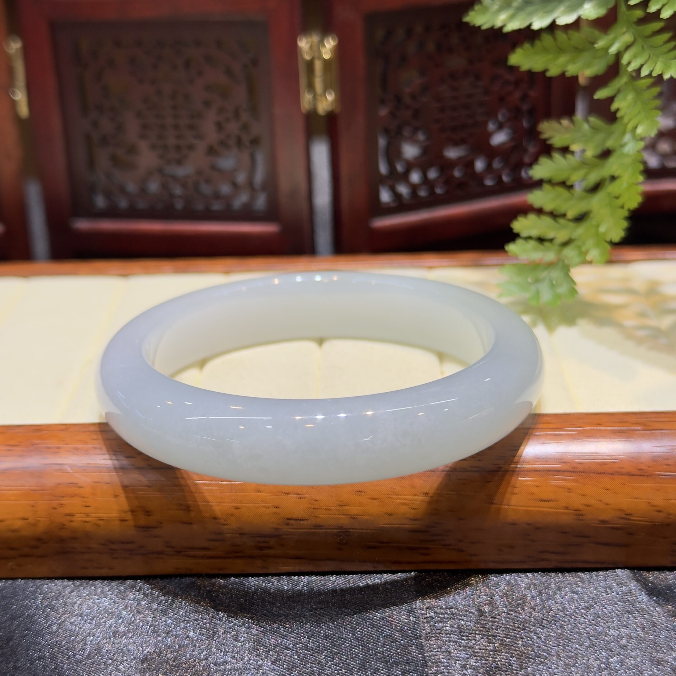 Vòng bản liền ngọc phỉ thúy Myanmar Vòng bản liền ngọc phỉ thúy Myanmar - Ảnh 6