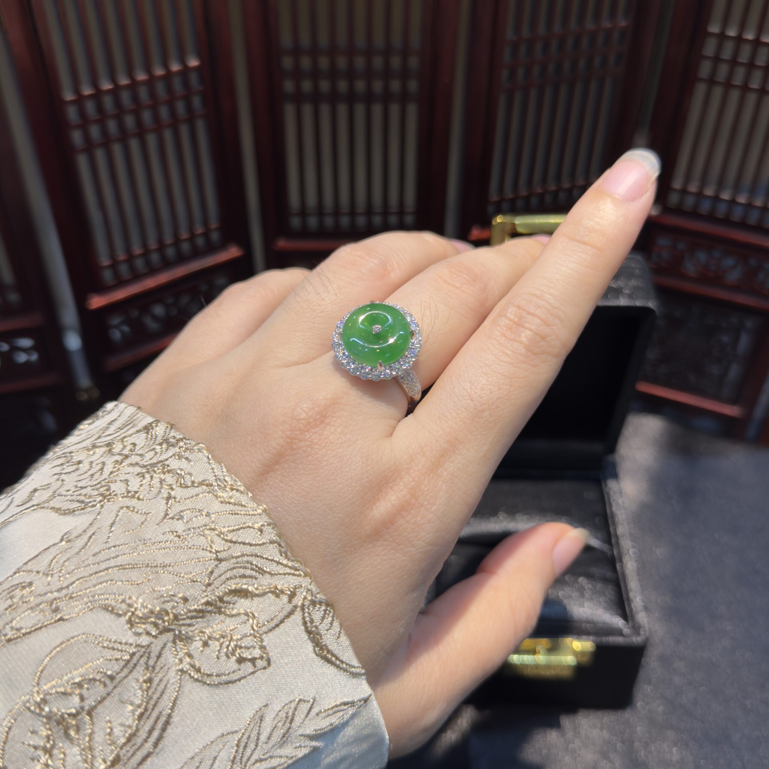 Nhẫn ngọc phỉ thuý băng dương lục Nhẫn ngọc phỉ thuý băng dương lục - Ảnh 6