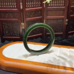 Vòng tay bản liền Ngọc Bích xanh lý đậm