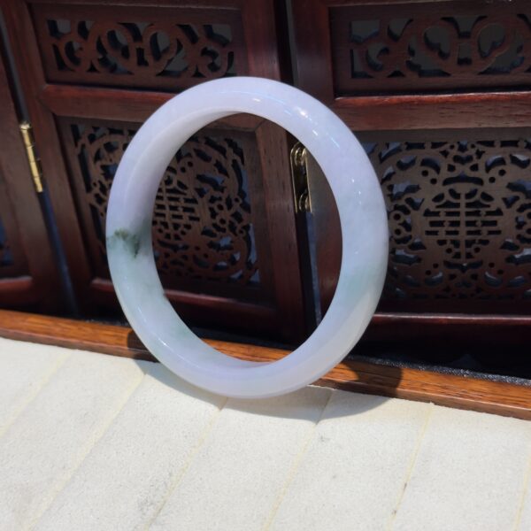 Vòng bản liền ngọc phỉ thuý mùa xuân