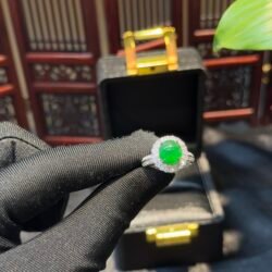 Nhẫn ngọc phỉ thuý Myanmar Nhẫn ngọc phỉ thuý Myanmar - Ảnh 2