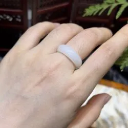 Nhẫn bạch ngọc Hoà Điền mỡ cừu - Ảnh 3