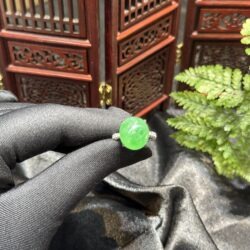 Nhẫn ngọc phỉ thuý băng dương lục Nhẫn ngọc phỉ thuý băng dương lục