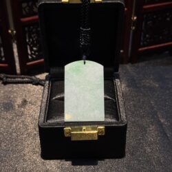 Mặt dây vô sự bài ngọc phỉ thuý