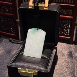 Mặt dây vô sự bài ngọc phỉ thuý