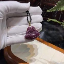 Mặt dây phật Di Lặc đá Ruby Nam Phi