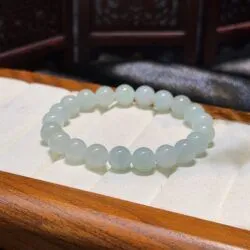 Vòng chuỗi ngọc phỉ thuý phớt xanh Myanmar - Hình ảnh 2