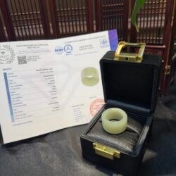 Nhẫn càn long ngọc bích Hoà Điền Nhẫn càn long ngọc bích Hoà Điền - Ảnh 3