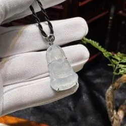 Mặt dây Quán thế âm bồ tát ngọc phỉ thuý cao băng Myanmar