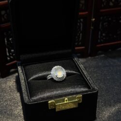 Nhẫn ngọc phỉ thuý thuỷ tinh chủng