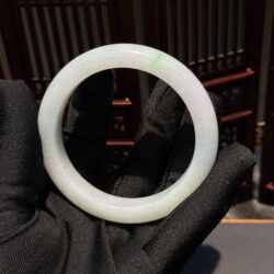 Vòng bản liền ngọc phỉ thuý điểm xanh lý táo