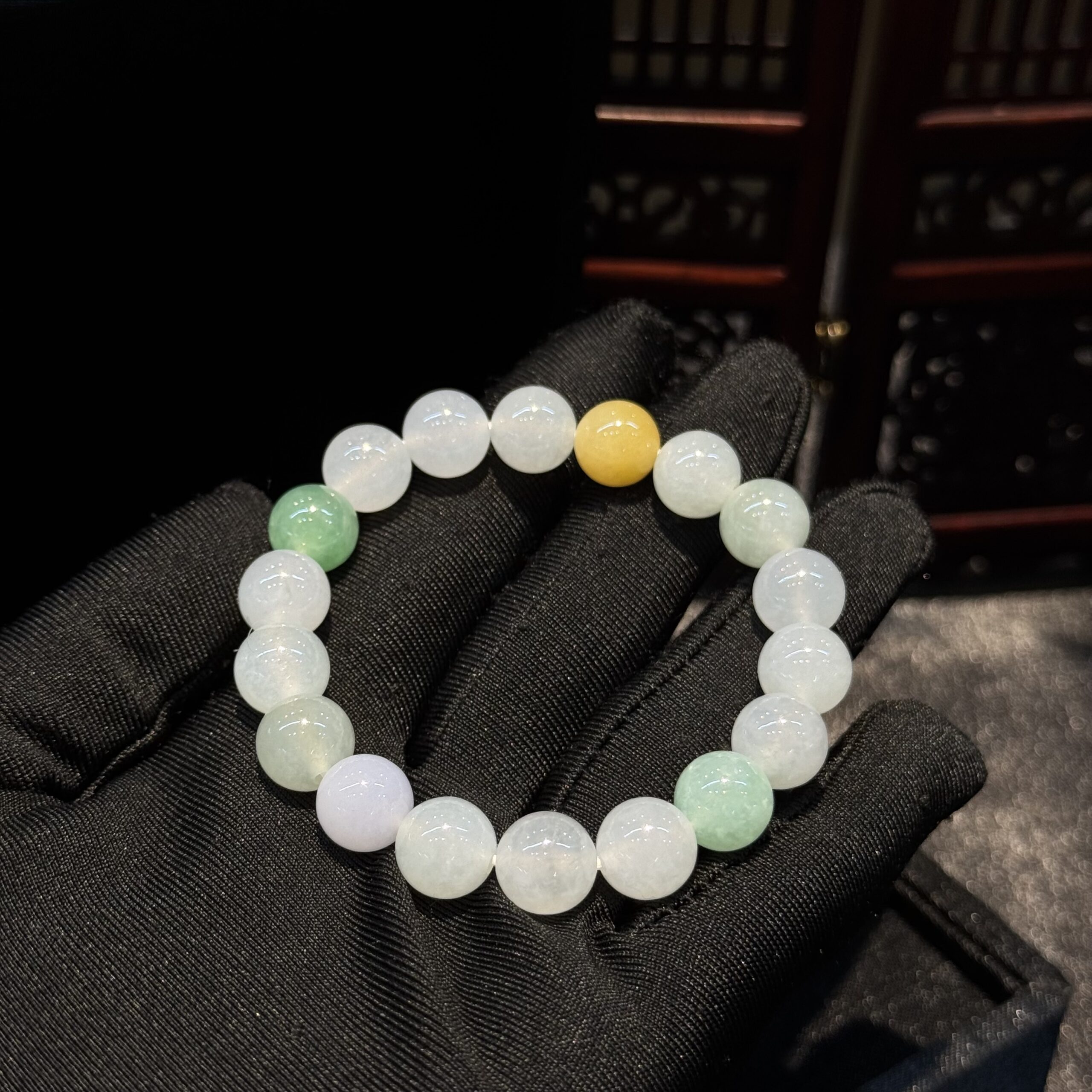 Vòng chuỗi ngọc phỉ thuý Myanmar Vòng chuỗi ngọc phỉ thuý Myanmar