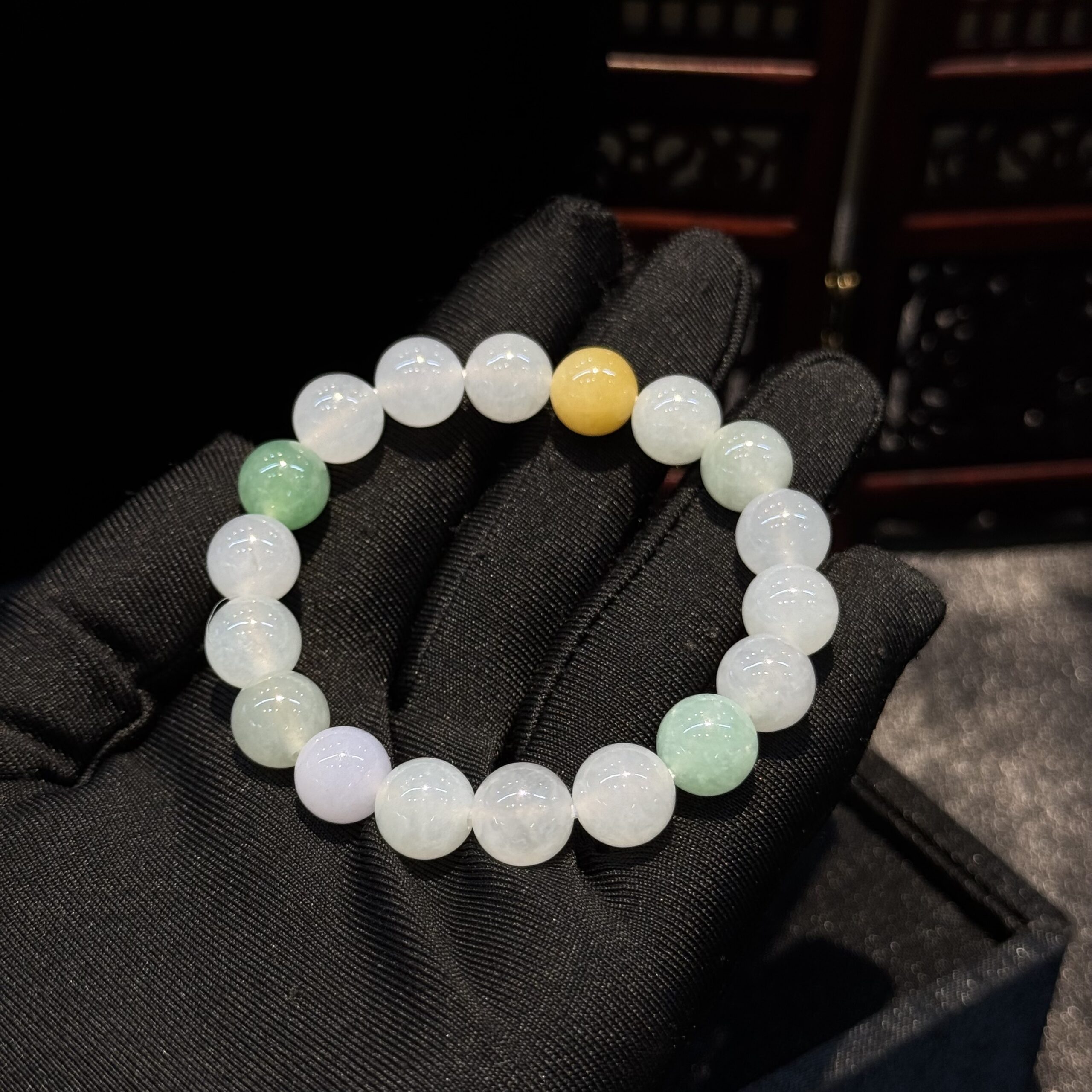 Vòng chuỗi ngọc phỉ thuý Myanmar Vòng chuỗi ngọc phỉ thuý Myanmar - Ảnh 3