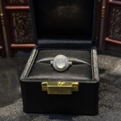 Nhẫn ngọc phỉ thuý thuỷ tinh chủng