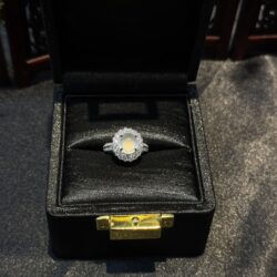 Nhẫn ngọc phỉ thuý thuỷ tinh chủng