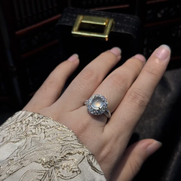 Nhẫn ngọc phỉ thuý thuỷ tinh chủng