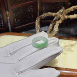 Nhẫn ngọc phỉ thúy xanh lý táo - Ảnh 6