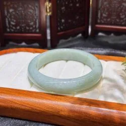 Vòng bản liền ngọc cẩm thạch Myanmar màu xanh thanh - Ảnh 7