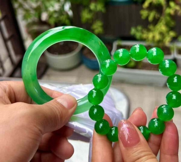 Ý Nghĩa Của Việc Đeo Vòng Tay Ngọc