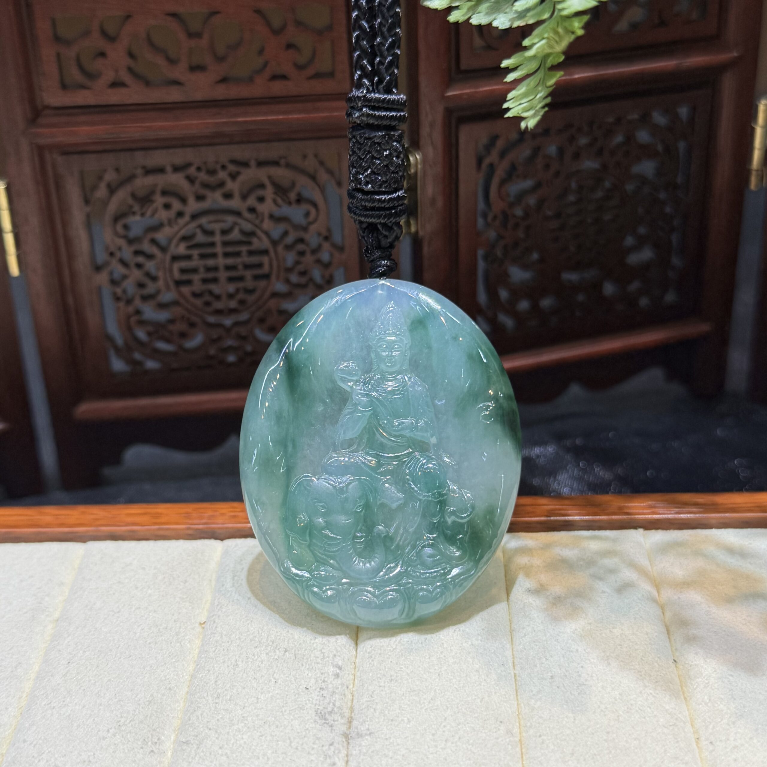 Phổ hiền bồ tát ngọc phỉ thuý băng hoa bay Phổ hiền bồ tát ngọc phỉ thuý băng hoa bay - Ảnh 4