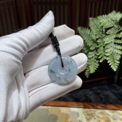 Đồng điếu ngọc phỉ thuý băng hoa bay