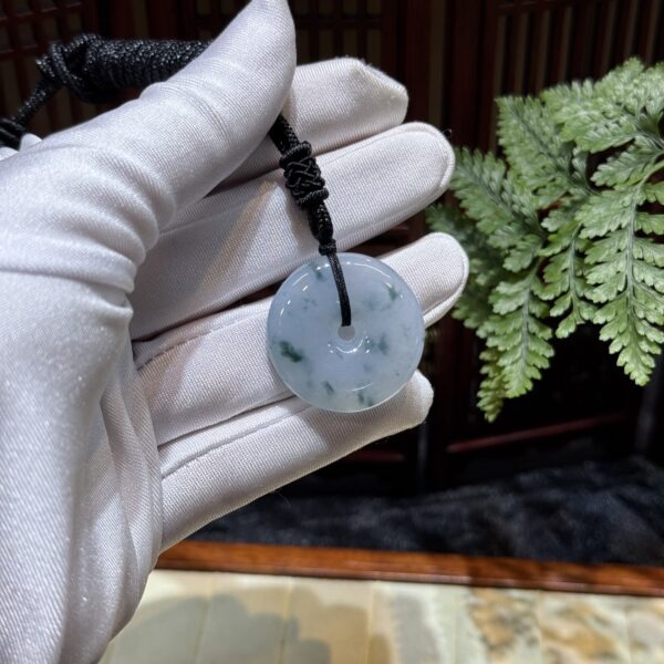 Đồng điếu ngọc phỉ thuý băng hoa bay