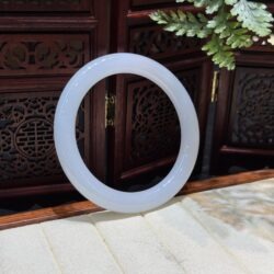 Vòng tay ngọc phỉ thuý nếp băng