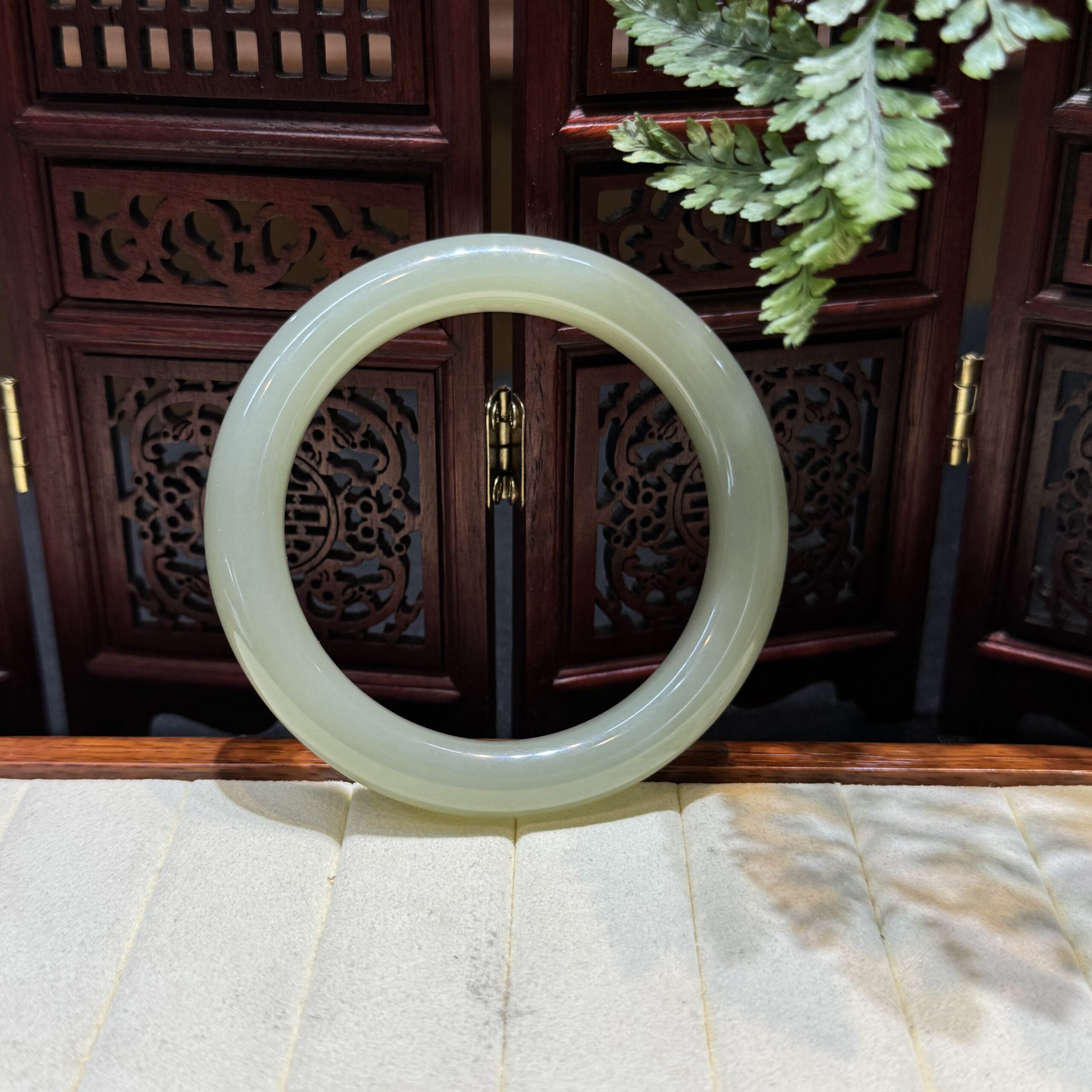 Vòng tay ngọc bích Hoà Điền Vòng tay ngọc bích Hoà Điền - Ảnh 3