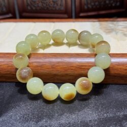 Vòng tay ngọc Hoà Điền 12 ly