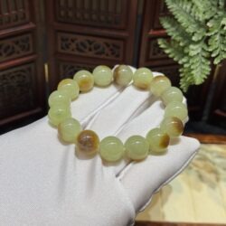 Vòng tay ngọc Hoà Điền 12 ly