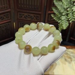 Vòng tay ngọc Hoà Điền 12 ly