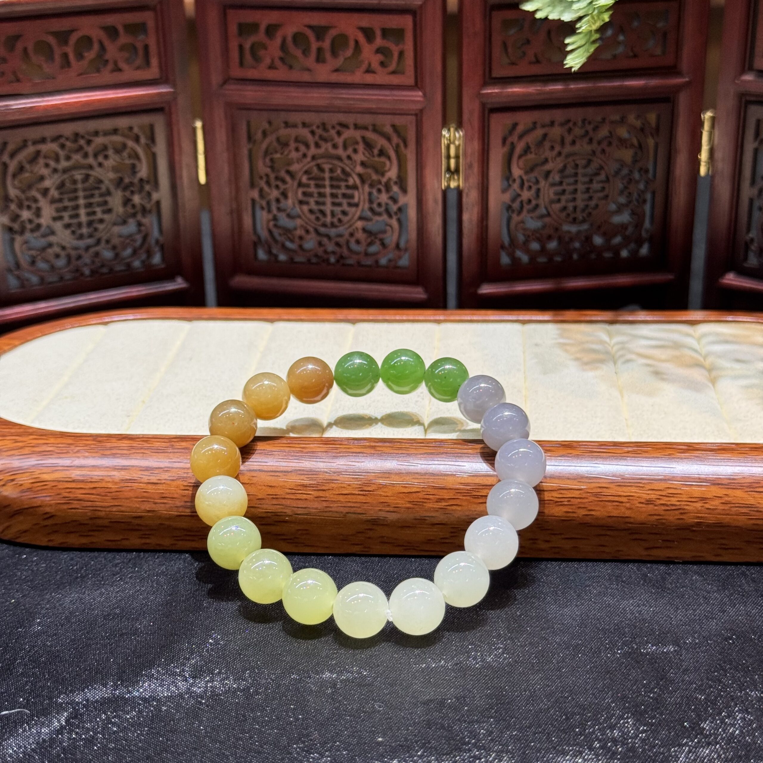 Vòng chuỗi đa bảo ngọc bích Hoà Điền Vòng chuỗi đa bảo ngọc bích Hoà Điền - Ảnh 5