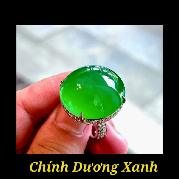 Phỉ Thuý "Chính Dương Xanh" Là Gì? Có Phải Tất Cả Các Màu Đều Là Dương Xanh?