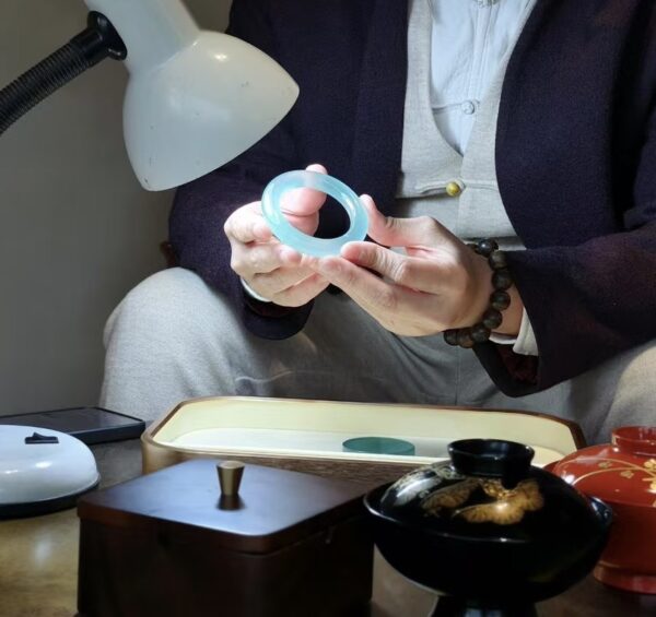 Giải Mã Cơn Sốt "Lam Thiên Không" Phỉ Thuý Thế Hệ Mới