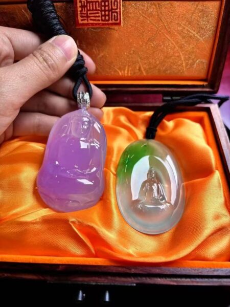 Giải Mã "Màu Tím Thị Phi" Mà Ai Chơi Ngọc Cũng Khó Lý Giải Giải Mã "Màu Tím Thị Phi" Mà Ai Chơi Ngọc Cũng Khó Lý Giải