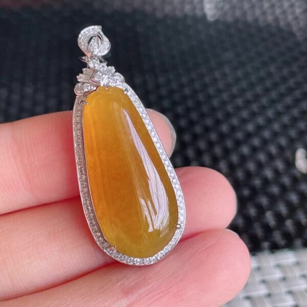 Hoàng Phỉ Được Hình Thành Như Thế Nào? Giá Trị Của Nó Ra Sao?