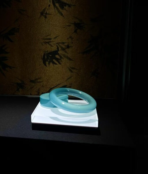 Giải Mã Cơn Sốt "Lam Thiên Không" Phỉ Thuý Thế Hệ Mới